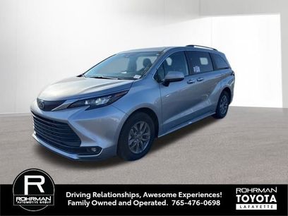Used 2025 Toyota Sienna XLE