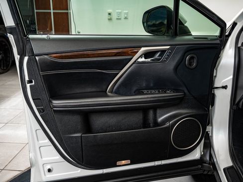 Used 2019 Lexus RX 350 AWD w/ Navigation Package image 18