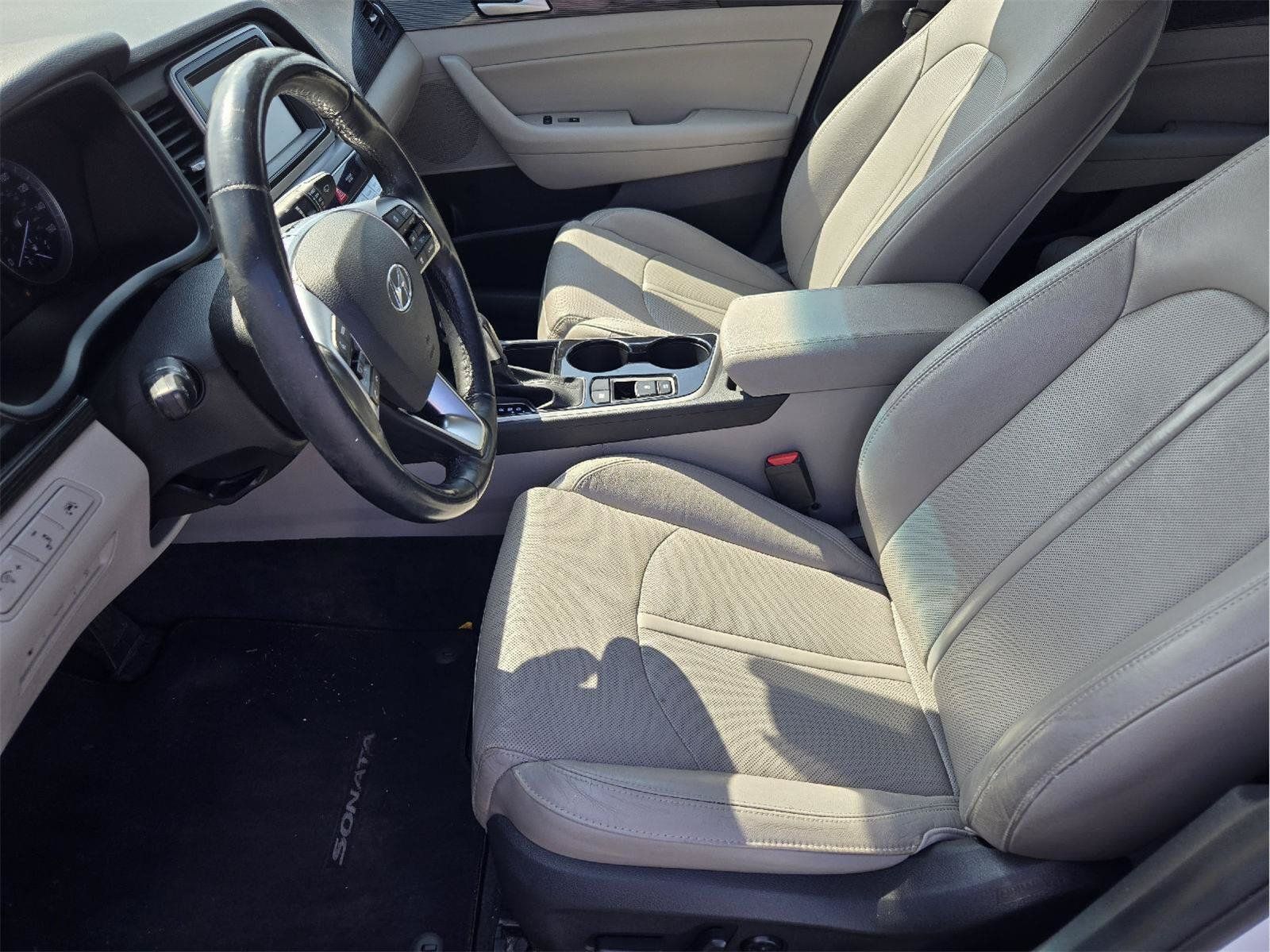 Used 2018 Hyundai Sonata Limited FWD image 12