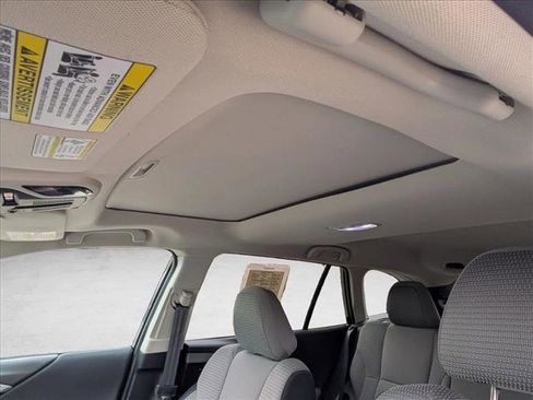 Used 2025 Subaru Outback Premium AWD/4WD image 21
