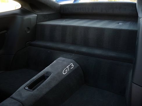 Used 2015 Porsche 911 GT3 image 21