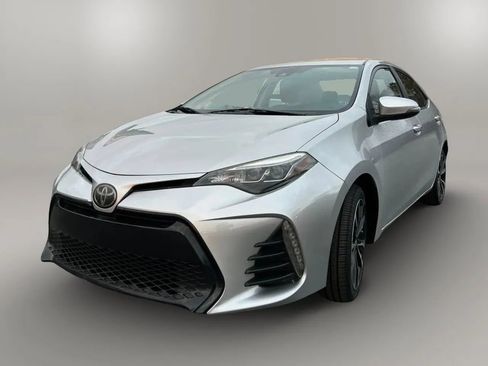 Used 2019 Toyota Corolla SE image 1