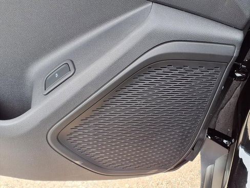 New 2026 Chevrolet Traverse LT w/ Midnight/Sport Edition image 13