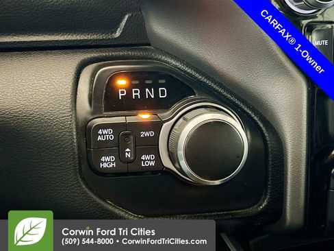 Used 2020 RAM 1500 Big Horn AWD/4WD image 10