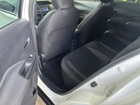 Used 2019 Nissan Kicks S FWD image 10