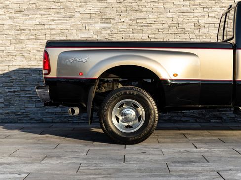 Used 2000 Ford F350 XL image 17