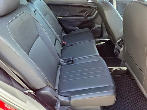 Certified 2023 Volkswagen Tiguan SE image 16