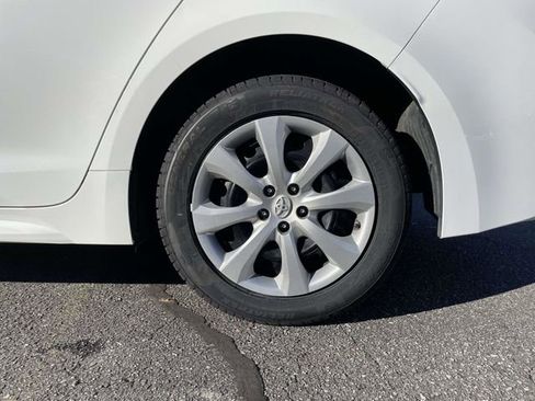 Used 2023 Toyota Corolla LE image 9