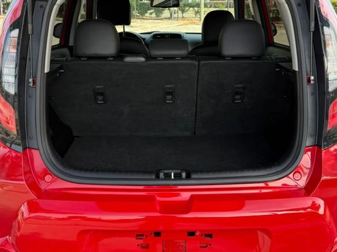 Used 2016 Kia Soul ! w/ Premium Package FWD image 9