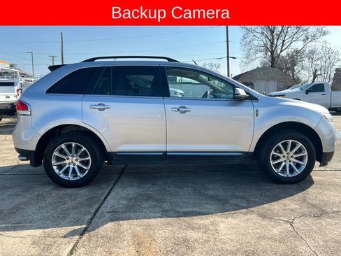 Used 2013 Lincoln MKX Base image 9