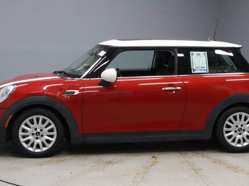 Used 2015 MINI Cooper 2-Door Hardtop image 8