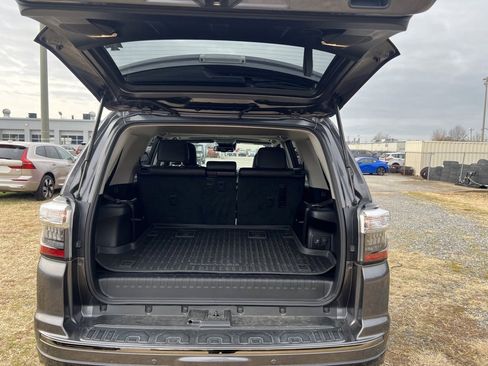 Used 2020 Toyota 4Runner Limited image 7
