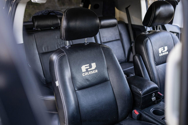 Used 2007 Toyota FJ Cruiser 4WD w/ TRD Special Edition image 68