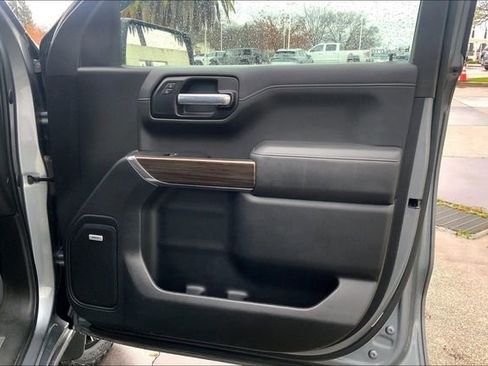 Used 2021 Chevrolet Silverado 1500 LT Trail Boss w/ Convenience Package II image 24