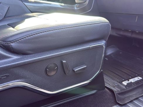 Used 2022 Ford F150 Lariat image 25