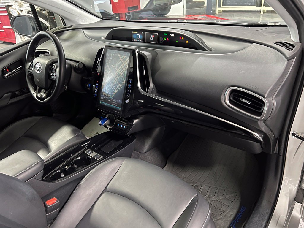 Certified 2021 Toyota Prius Prime XLE FWD image 26