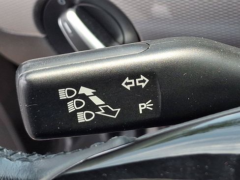 Used 2018 Volkswagen Jetta SE FWD image 26