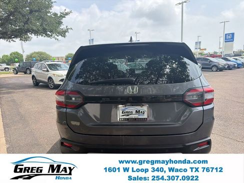 Used 2024 Honda Pilot EX-L image 4