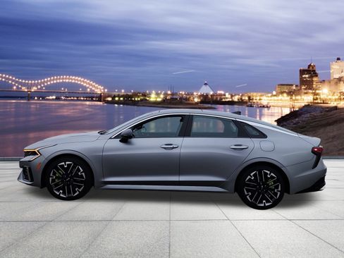 Used 2025 Kia K5 GT image 2