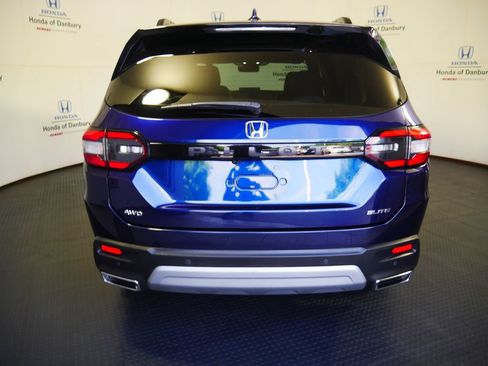 Certified 2023 Honda Pilot Elite image 9