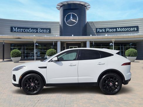 Used 2023 Jaguar E-PACE SE image 3