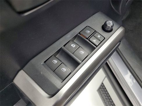 Used 2021 Toyota Tacoma SR5 image 23