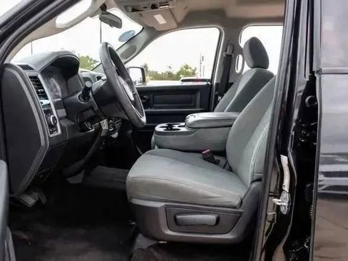 Used 2018 RAM 1500 Express w/ Black Ram 1500 Express Group image 4