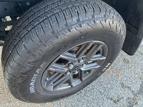 Used 2024 Jeep Wrangler Sport S image 11