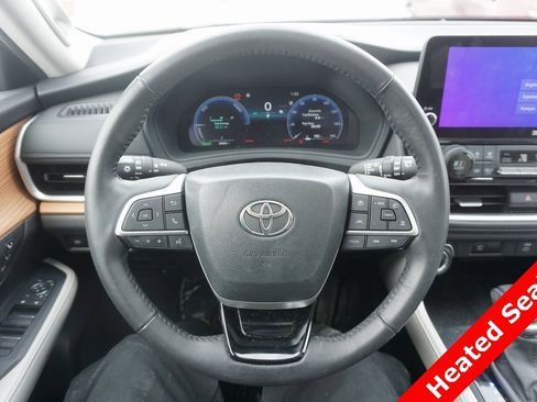 Used 2024 Toyota Grand Highlander Limited image 3