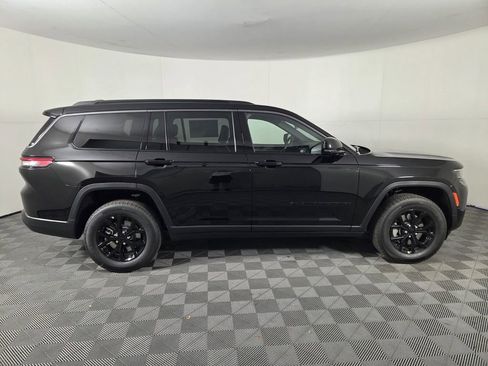 New 2026 Jeep Grand Cherokee L 2WD image 4