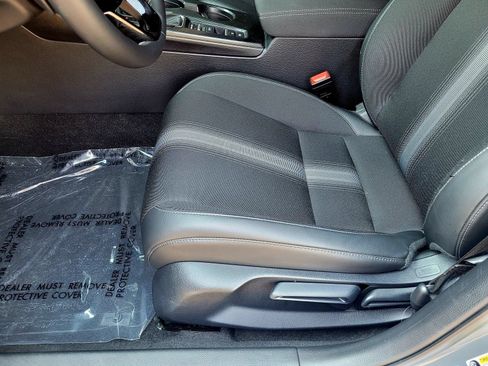 Used 2025 Honda Civic Sport image 5