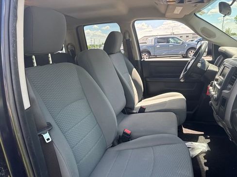 Used 2018 RAM 1500 Express w/ Express Value Package AWD/4WD image 13