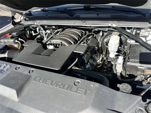 Used 2019 Chevrolet Suburban Premier w/ RST 6.2L Performance Edition image 30