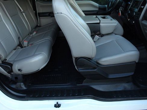 Used 2019 Ford F250 XL w/ Power Equipment Group RWD image 22
