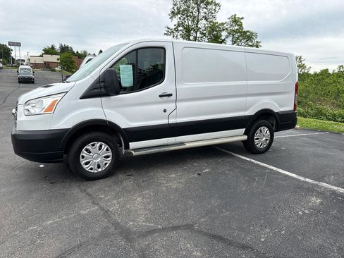 Used 2019 Ford Transit 250 130 Low Roof w/ Exterior Upgrade Package RWD image 28