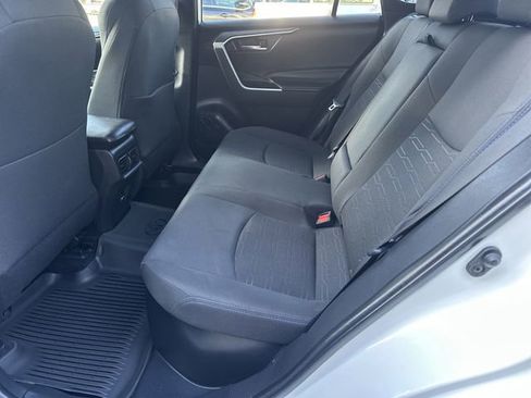 Certified 2022 Toyota RAV4 SE image 5