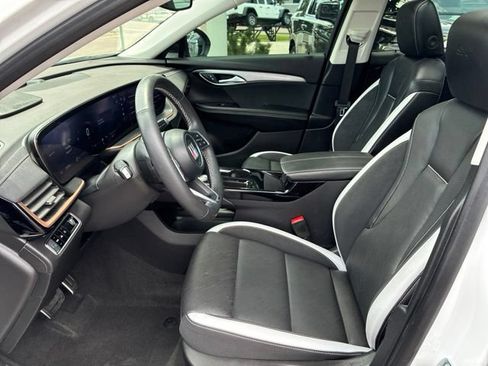 Certified 2025 Buick Envision Sport Touring AWD/4WD image 14