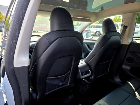 Used 2023 Tesla Model Y Long Range AWD/4WD image 41