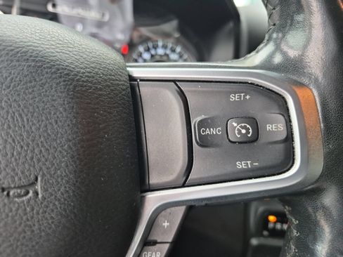 Used 2019 RAM 1500 Big Horn RWD image 11