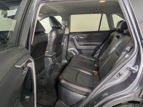 Used 2021 Toyota RAV4 XLE image 26