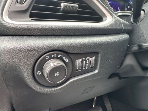 New 2026 Chrysler Pacifica Select image 31