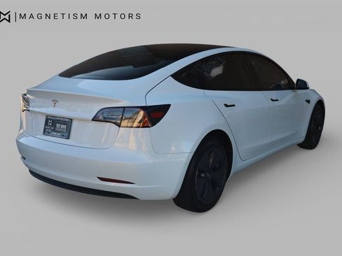 Used 2021 Tesla Model 3 Standard Range Plus image 7