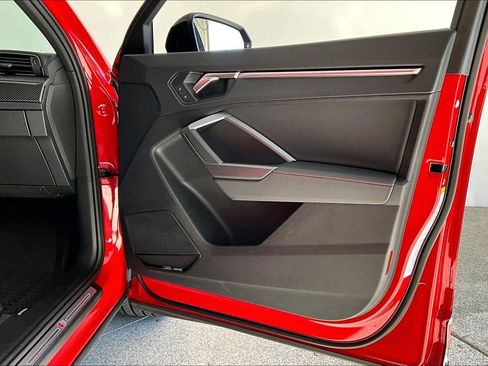 Used 2025 Audi Q3 2.0T Premium Plus image 23