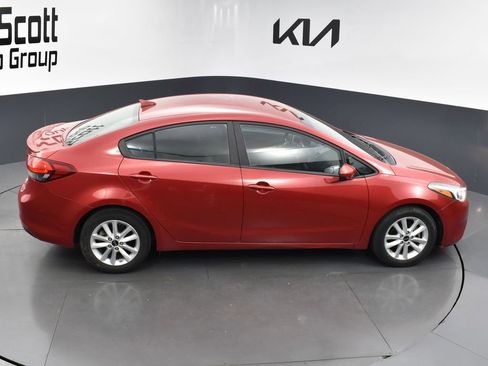 Certified 2017 Kia Forte S FWD image 14