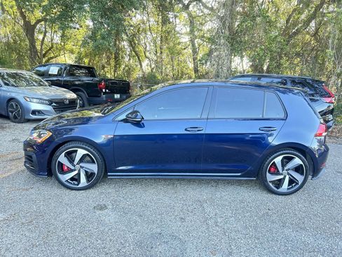 Used 2018 Volkswagen GTI SE FWD image 4