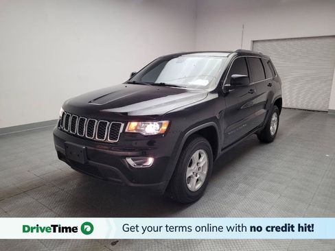 Used 2017 Jeep Grand Cherokee Laredo w/ Quick Order Package 23E AWD/4WD image 1