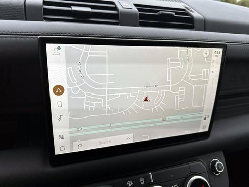 Used 2025 Land Rover Defender 110 S image 15