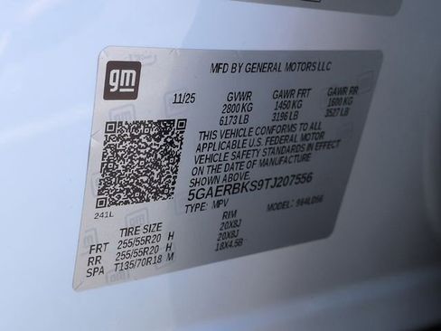 New 2026 Buick Enclave Sport Touring w/ Power Package FWD image 33