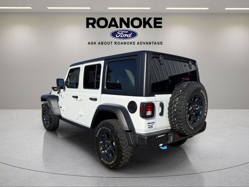 Used 2023 Jeep Wrangler Unlimited w/ Cold Weather Group AWD/4WD image 7