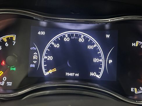 Used 2019 Jeep Grand Cherokee Trailhawk AWD/4WD image 70